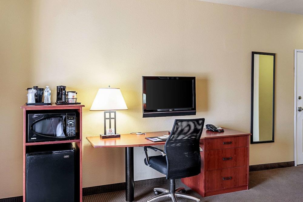 Sleep Inn & Suites Tyler South Экстерьер фото
